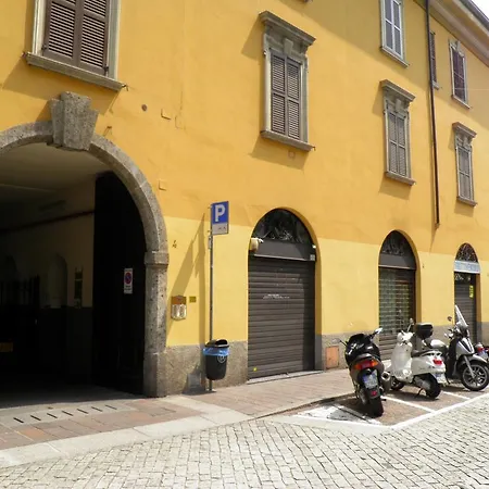 فندق مبيت وإفطار In Centro Charme بيرغامو