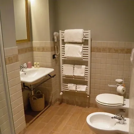 Nocleg ze śniadaniem In Centro Charme 4*