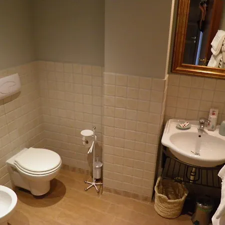 In Centro Charme فندق مبيت وإفطار بيرغامو