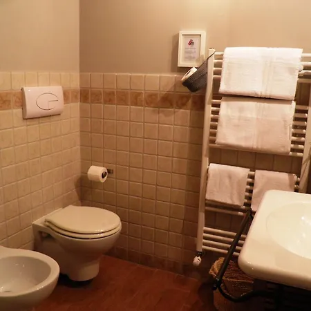 فندق مبيت وإفطار In Centro Charme بيرغامو