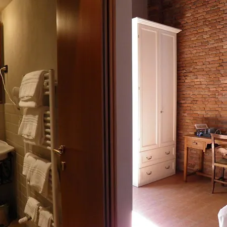 Bed & Breakfast In Centro Charme 3*