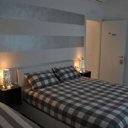 In Centro Charme 4* بيرغامو